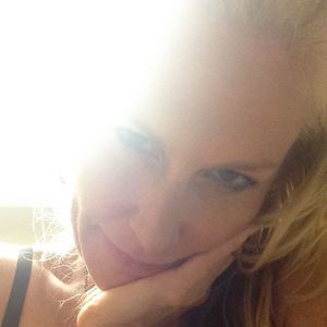 Meet your Posher, Amanita